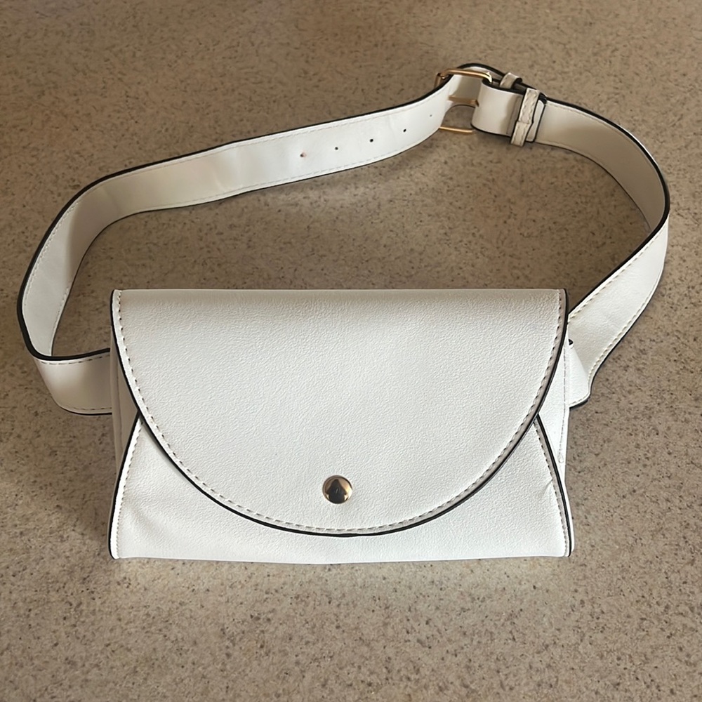 Charlotte Russe white Fanny pack belt